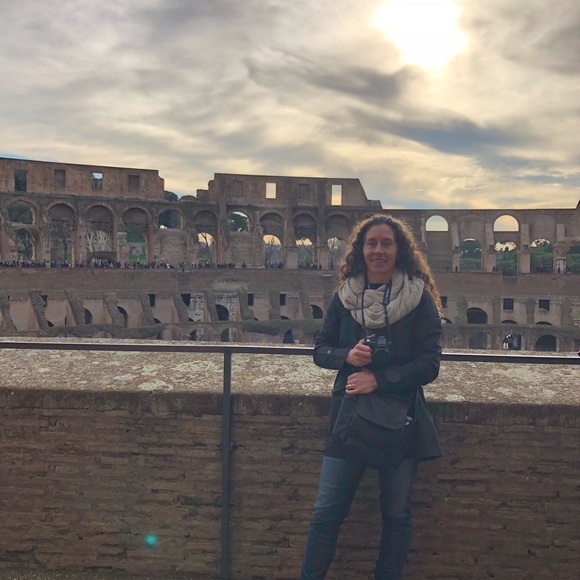 Meet your Posher, Maggie Mae - Picture 11 of 16